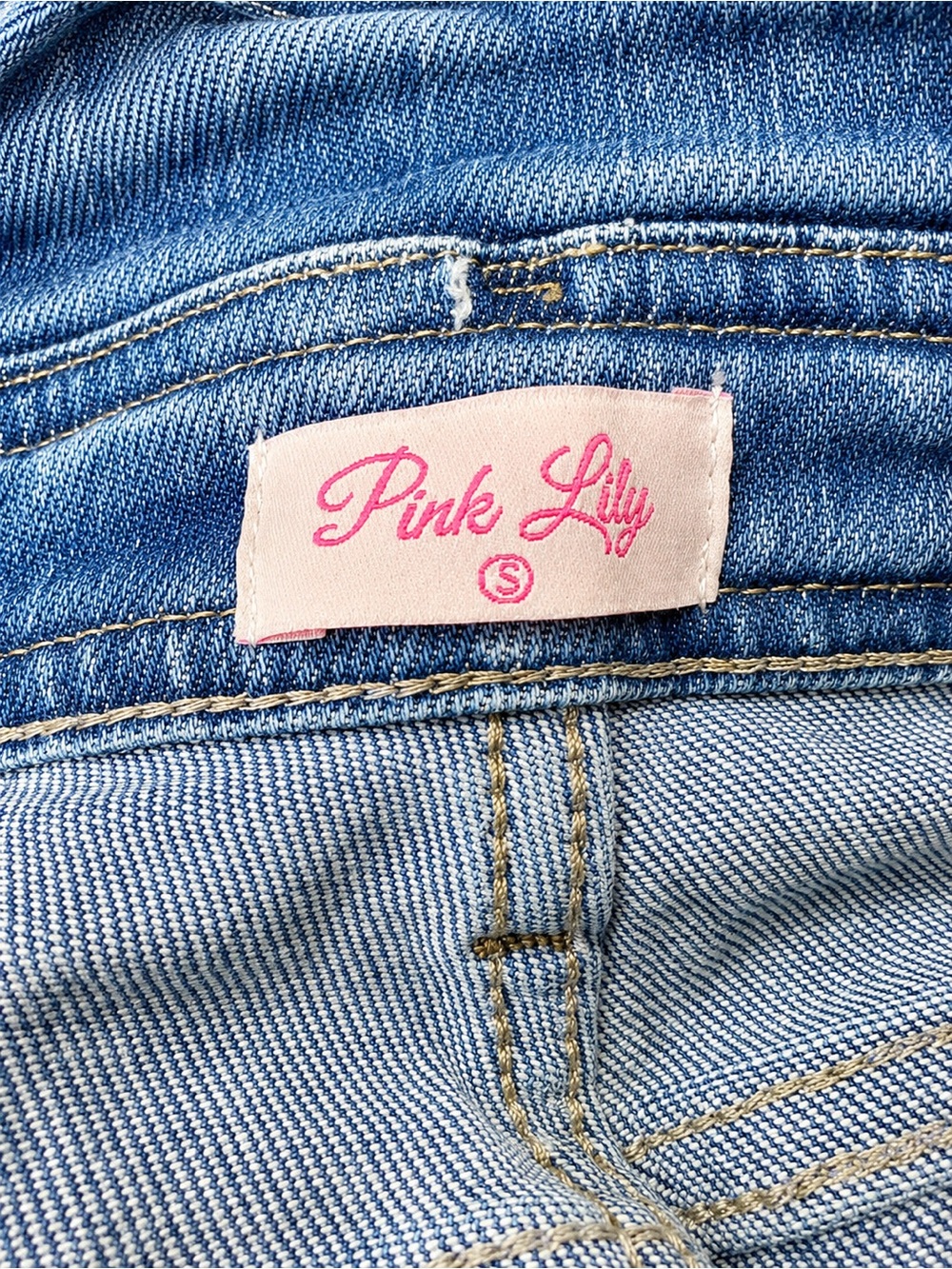 Pink Lily Denim Short Overalls – Women’s Small - Picture 4 of 5